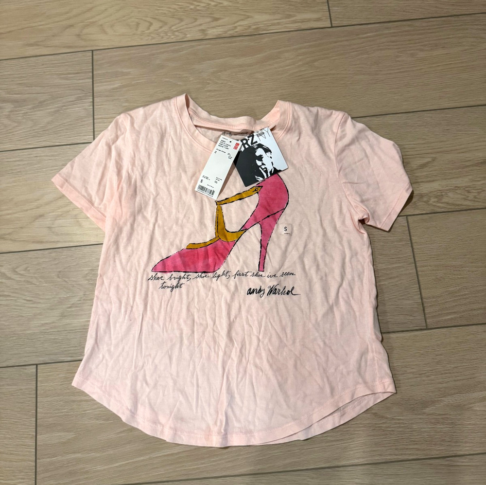Uniqlo SPRZ NY Andy Warhol Pink High Heels Shoes Graphic T Shirt Womens Size S